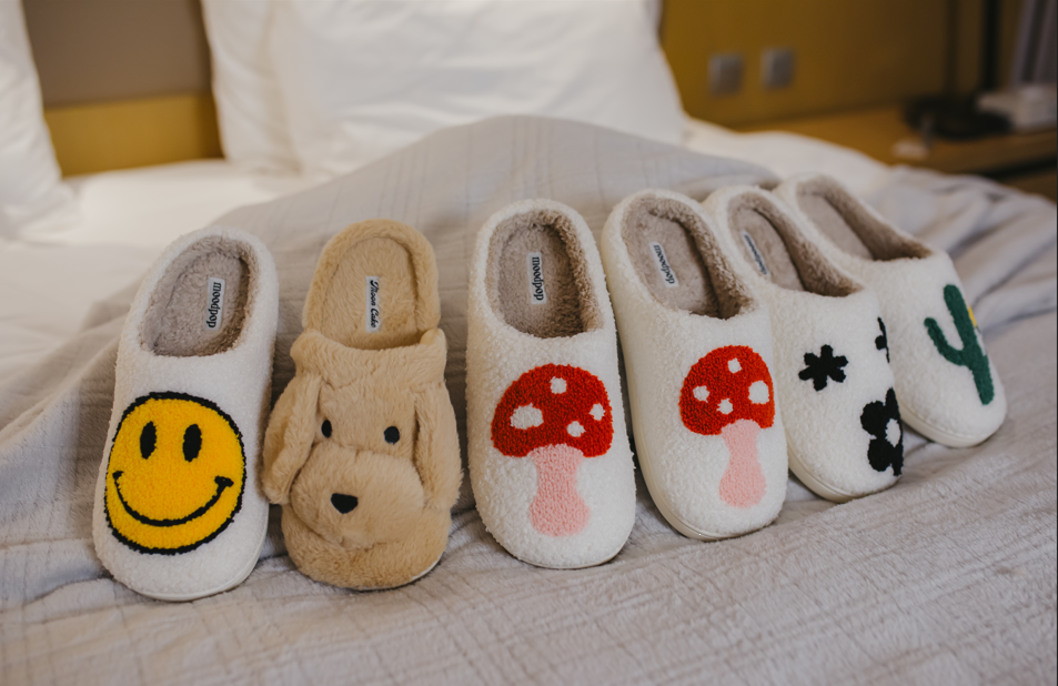 Moon cake mood pop slippers shopmooncake